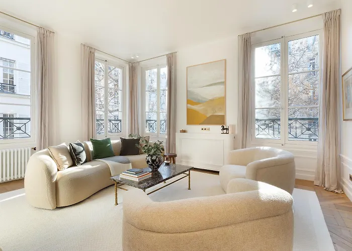 Pick A Flat\'S Apartment In Saint-Germain - Place Furstemberg