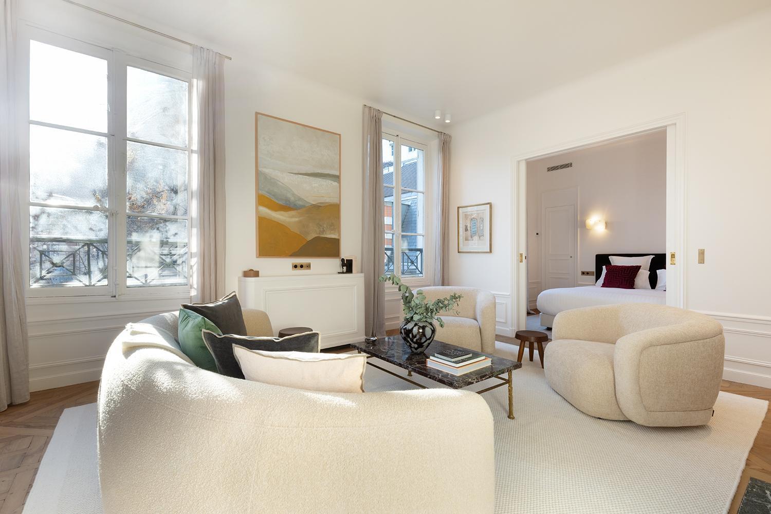 Pick A Flat's In Saint-germain - Place Furstemberg