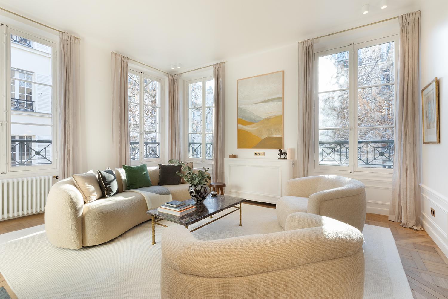 Pick A Flat's In Saint-germain - Place Furstemberg